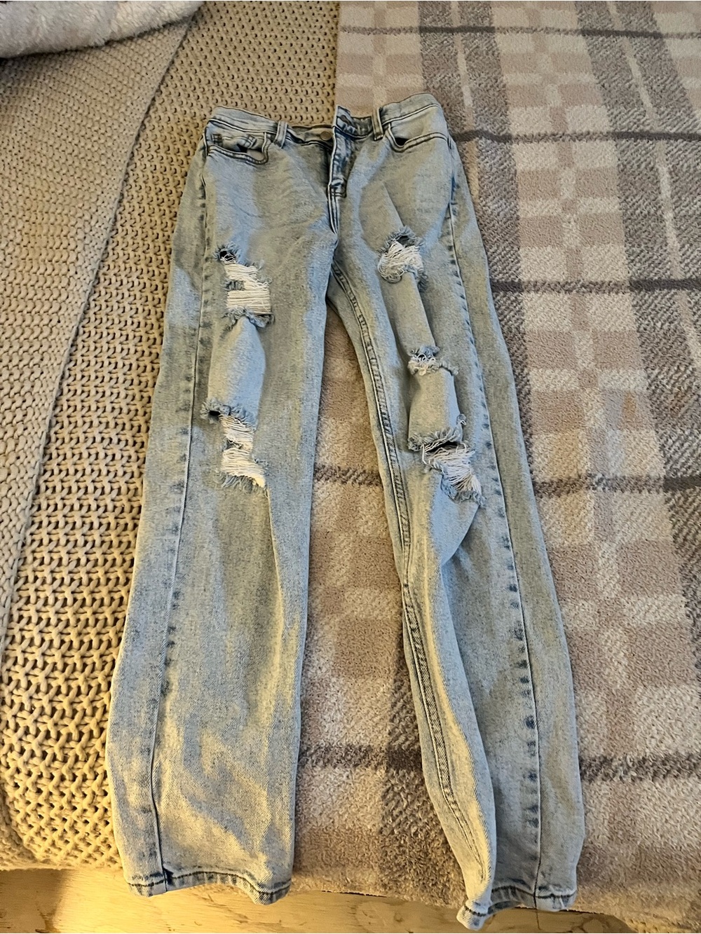 Cello Light Blue Distressed Straight Leg Jeans- Size 5
